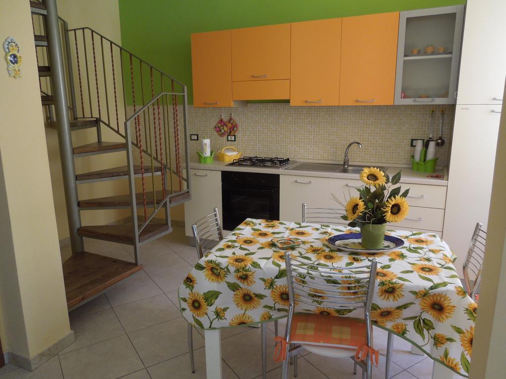 Casa Vacanza il Ciliegio Noto Esterno foto